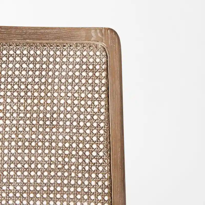 Silla de comedor sin brazos Clara con asiento crema y madera marrón claro